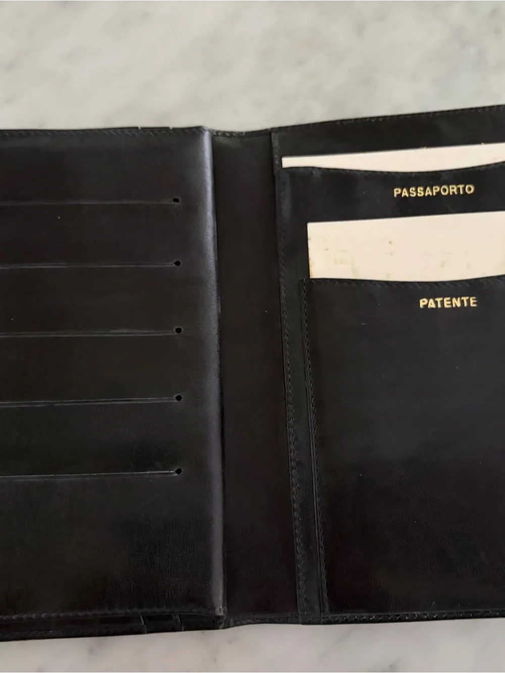Vintage Gucci black leather travel Wallet Passport - Picture 2 of 6